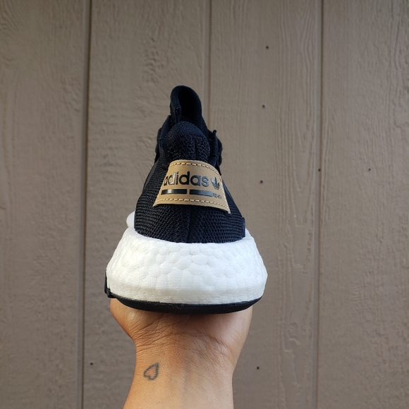 adidas originals POD S3.1J Big Kids Unisex Running Shoes Sneakers - Picture 8 of 16